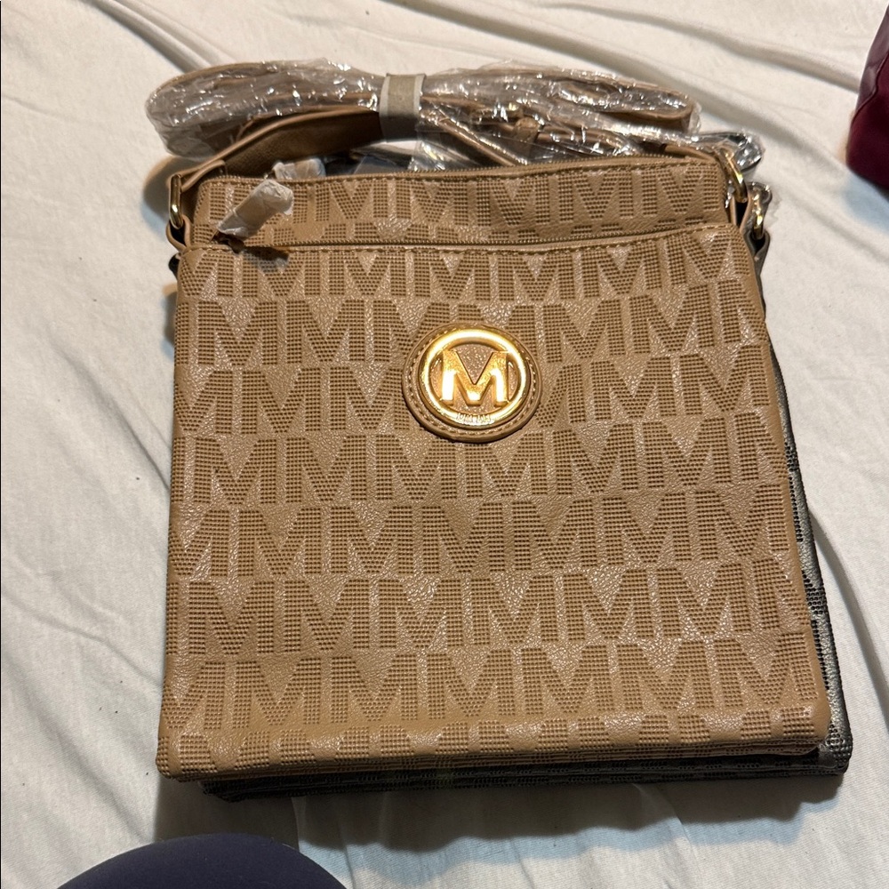 Elegant Tan Crossbody Bag with Gold Accents